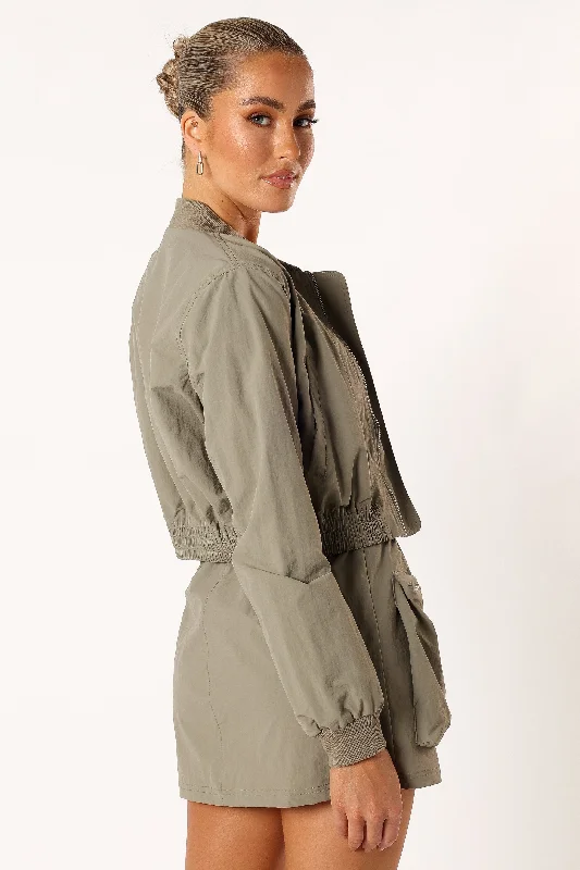 freddie-two-piece-set-light-olive