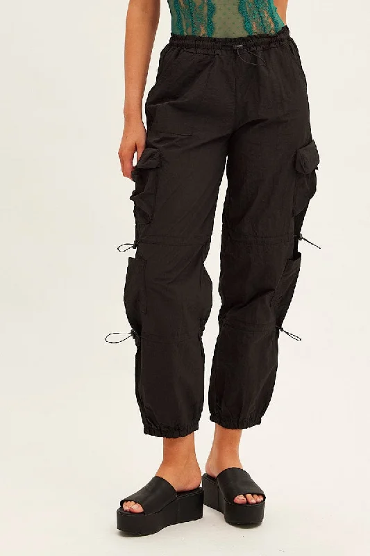 black-low-rise-cargo-pants-bt12609-f4-2