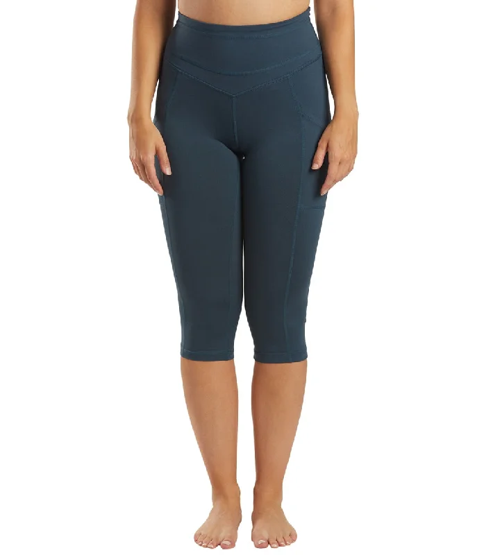 free-people-stay-centered-leggings-8201672-deep-dive