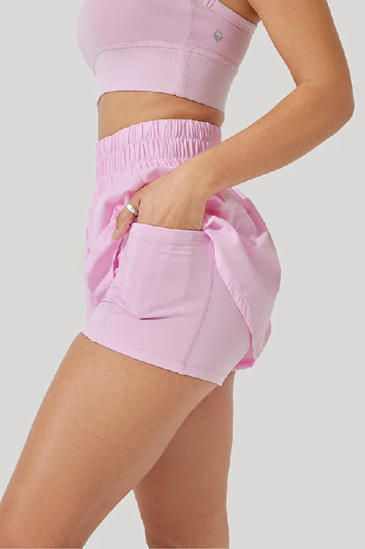 high-waisted-supershort-bubblegum