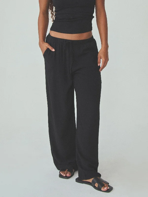 linen-flowy-pants