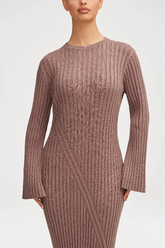 melanie-ribbed-knit-maxi-dress-taupe