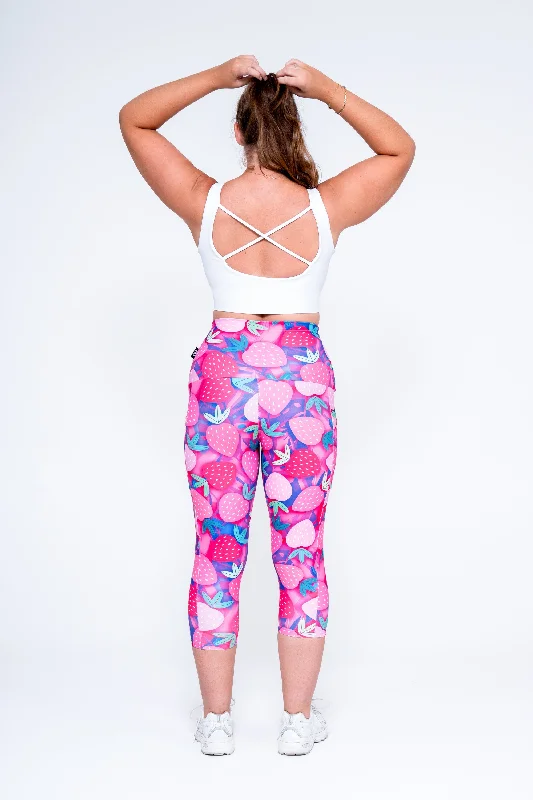 pick-me-performance-panel-pocket-extra-high-waisted-capri-leggings