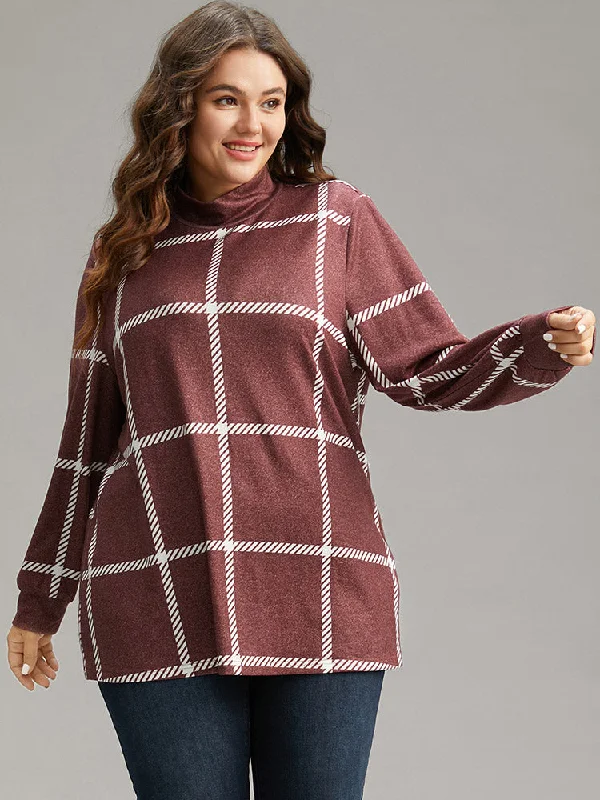 plaid-geometric-contrast-funnel-neck-t-shirt