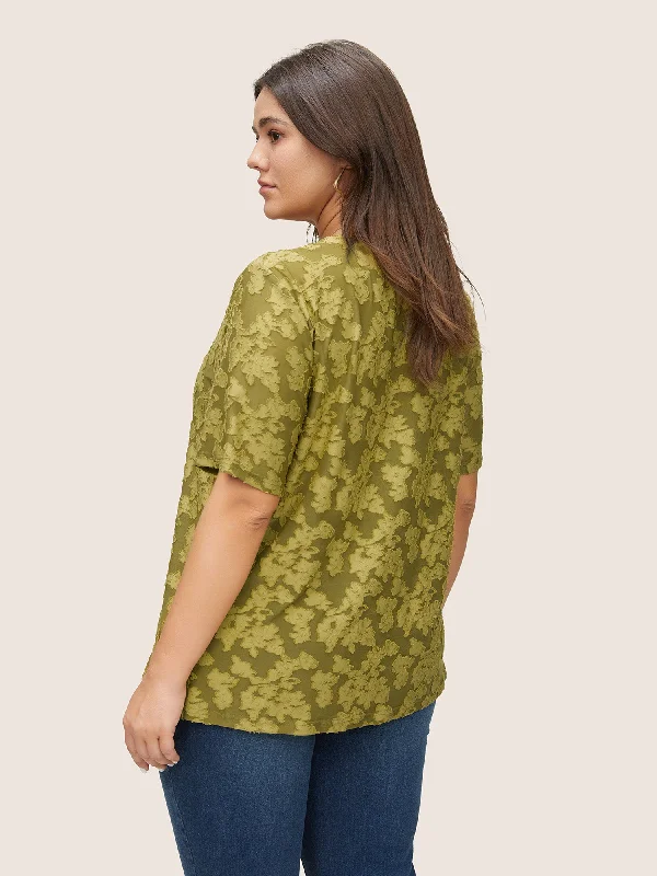 textured-silhouette-floral-print-t-shirt