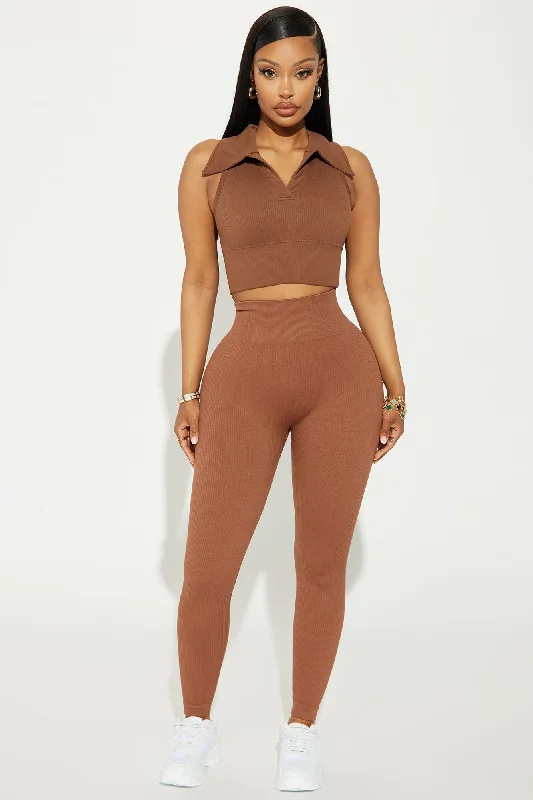 tread-strongly-seamless-active-leggings-brown