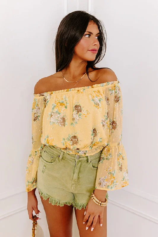 weekend-oasis-floral-crop-top