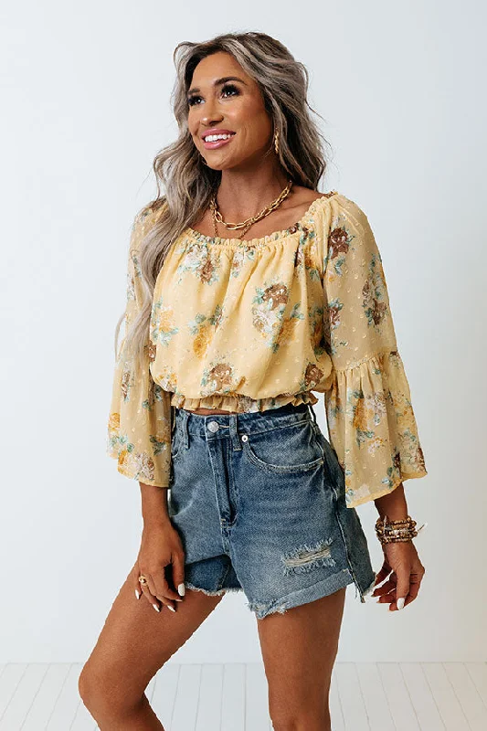 weekend-oasis-floral-crop-top